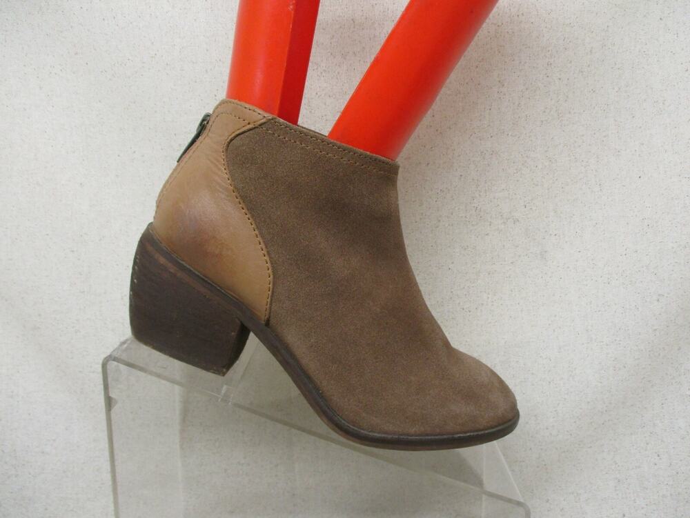 Charles By Charles David Womens Brown Suede Leather Zip Ankle Boots Size 6